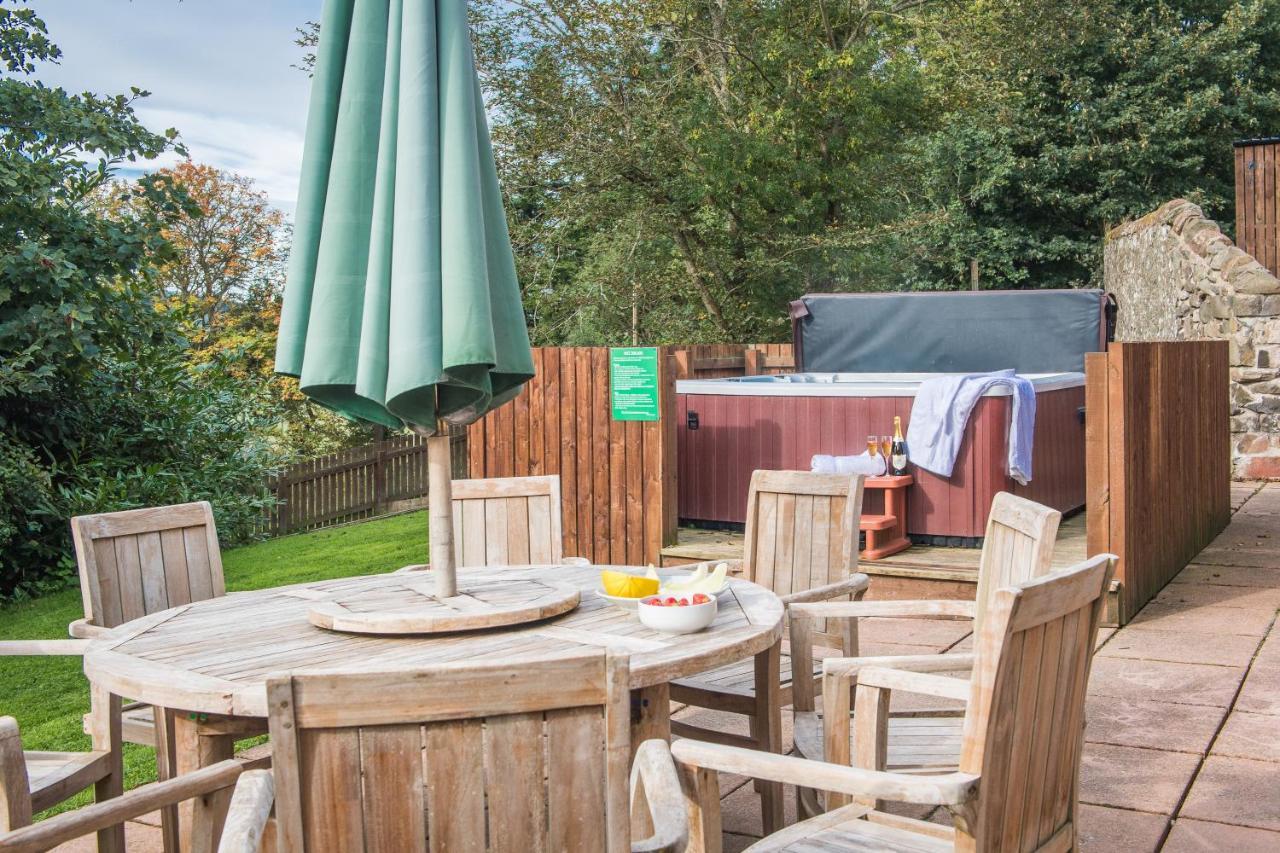 Forgandenny The Granary With Hot Tubヴィラ エクステリア 写真